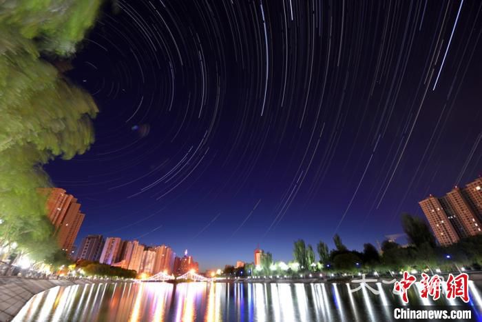 新疆南部城市：初夏時節美景如畫