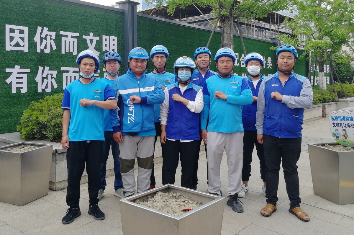 在杭州 6位河南籍“骑士”冲入火场救人