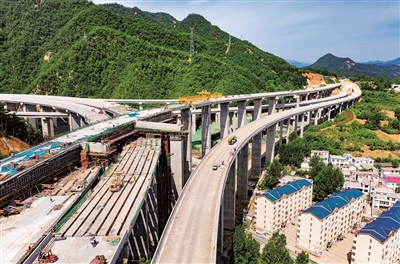 最美高速 雄姿初顯