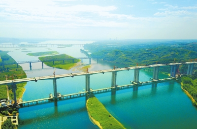 橫跨黃河連通濟洛