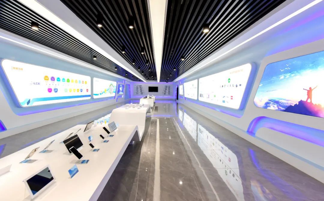 航空港出货逾15亿部手机 打响智能终端“郑州造”