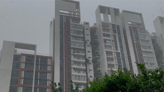 广东多地发布暴雨红色预警 广州三个区停课