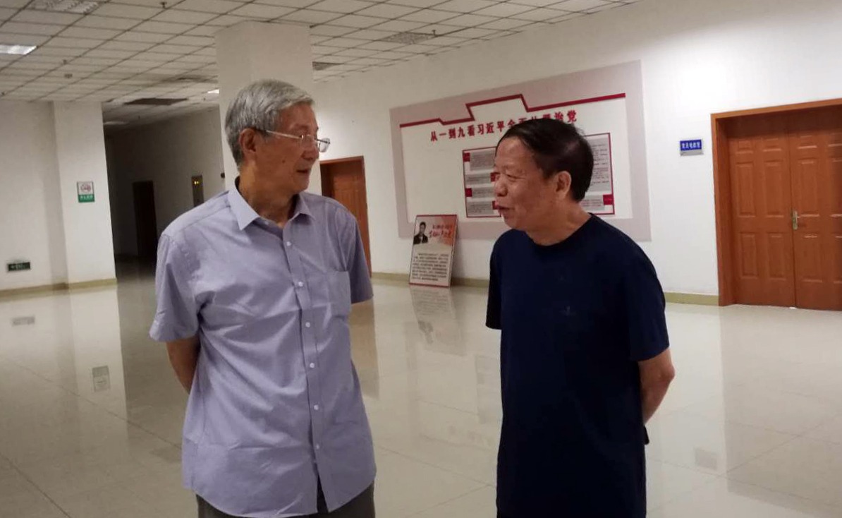 李佩甫对话秦俊：脚踏大地沃土 创作出展示中国气派好作品