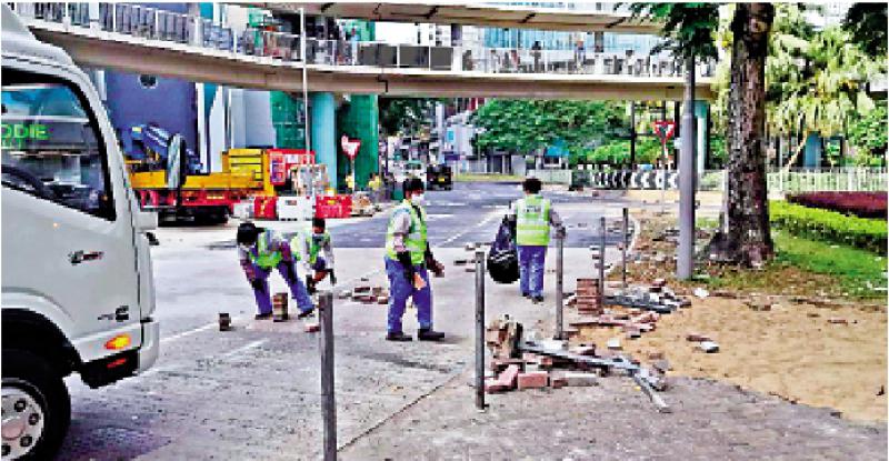 黃雨的夜 為清潔工撐把傘\阿 薯