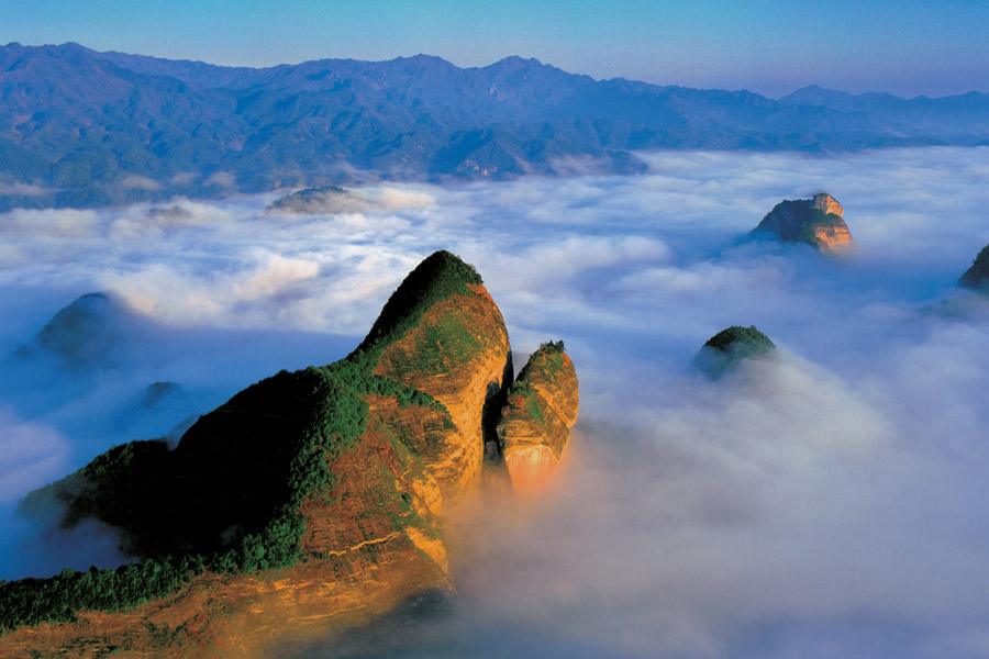 湖南新寧崀山打卡網紅項目：乘坐熱氣球帶她去看日出日落