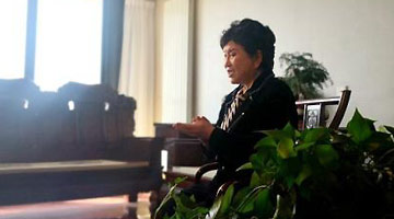 著名曲艺大师刘兰芳南阳“收徒”