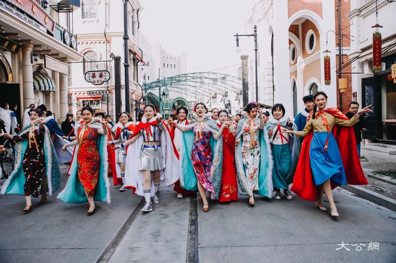 郑州电影小镇冬季“戏精”穿越大会即将启幕