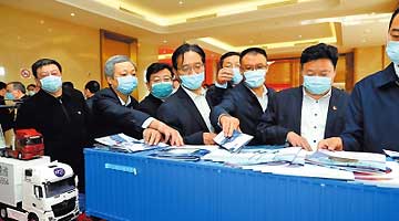 马健：感慨之余 更要努力