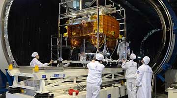 “洛阳巧臂”助力“嫦娥”采样