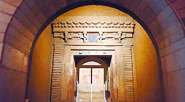 洛阳让壁画“走”出去“活”起来