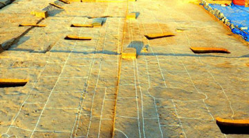 双槐树遗址发现中国最早“宫殿”