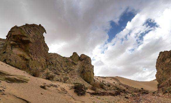 柴達木盆地紅崖火星村景區建設正式啟動