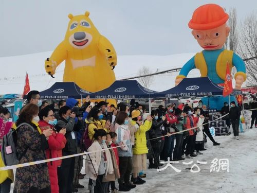 伊犁兩處最美杏花觀賞地節慶活動先後開啟 拉開伊犁賞花之旅序幕