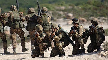 美军战斗部队将全部撤离伊拉克 具体时间表尚无定论