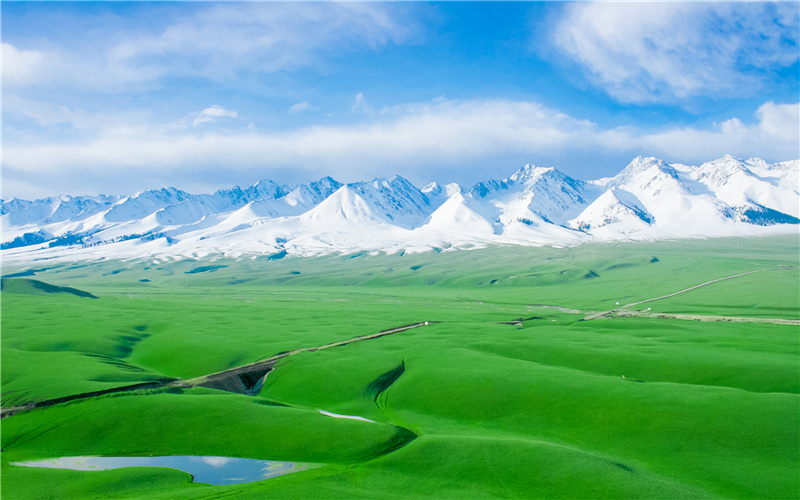 那拉提----“最先见到太阳的地方”