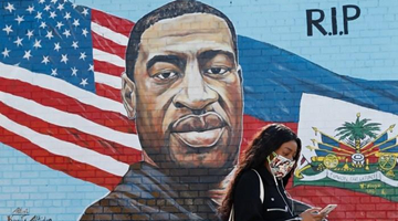 美警察跪压弗洛伊德致死案：被告拒绝为自己辩护