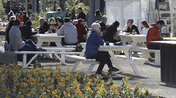 新西兰劝澳大利亚“回头” 要对中国“尊重”