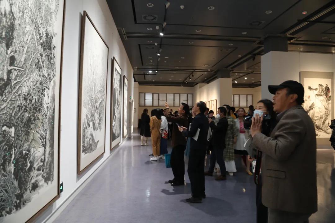 王白石百余幅花鸟作品展现醉美华夏