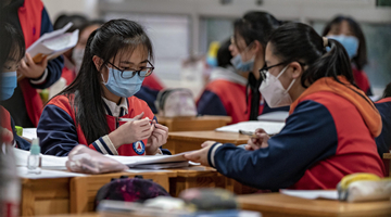 最高检：逐步建立性侵虐待未成年人违法犯罪信息库