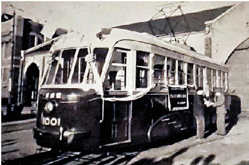 ﻿1951年自主研发“成功号”