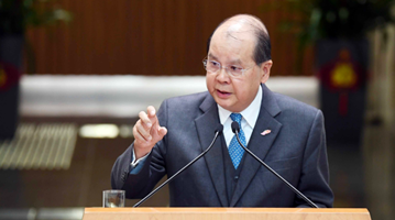 张建宗：区议员有效忠特区及拥护基本法的责任