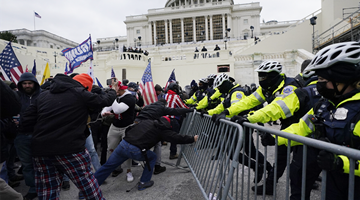 FBI已逮捕440多名冲击国会嫌疑人