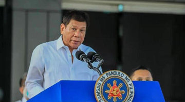 菲总统杜特尔特谈南海仲裁案裁决：应扔进废纸篓