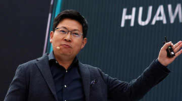 华为“新车”改名？余承东豪言：明年销量超过特斯拉