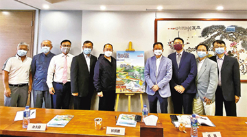 《百年历史·当代中国》印10万册 赠1100所中小学