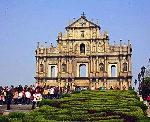繽紛華夏/漫遊澳門/魯 力