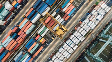 ﻿出口投资向好 穆迪上调中国GDP预测至8.5%