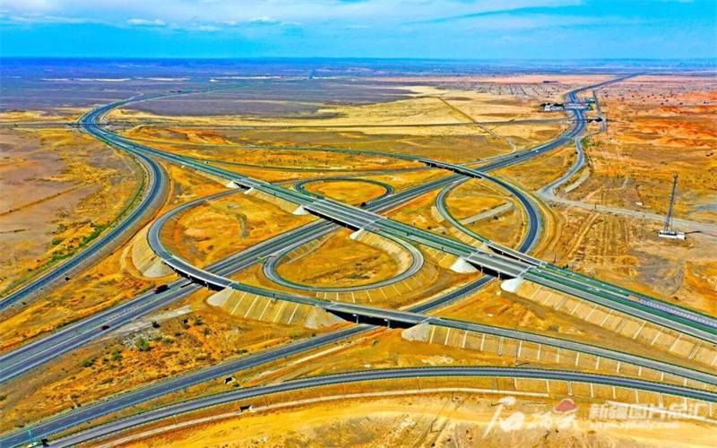 【特别推荐】克拉玛依：油城变“游城”