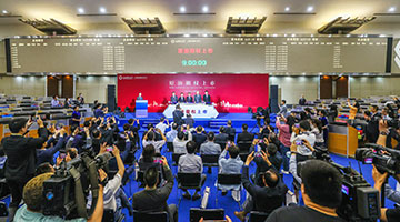 人民币计价原油期权挂牌上市 中国炼油行业国际地位料提升