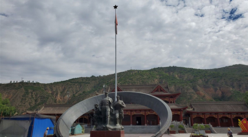 ﻿红色之旅采访团走进中国工农红军长征界石铺纪念馆