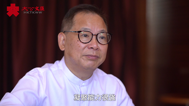 张明敏：以歌声传播爱国情怀