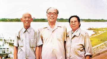 英雄战功赫赫 归来功名深藏