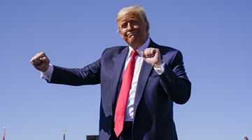 特朗普宣布对推特、脸书和谷歌发起集体诉讼