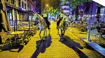 过早宣布解封导致疫情反弹 荷兰首相道歉