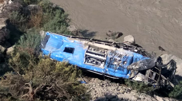 巴基斯坦外长看望恐袭中受伤中方人员