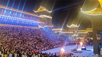 张家界：这场演出的所有观众均属高风险人群！