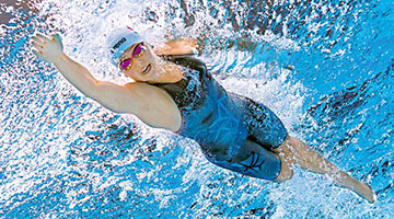 香港游泳运动员何诗蓓今日东奥冲金