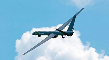 俄罗斯“猎户座”无人机搭载反坦克利剑