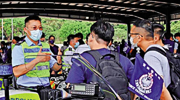 止暴制乱后 今年香港警队投考率暴增近五成