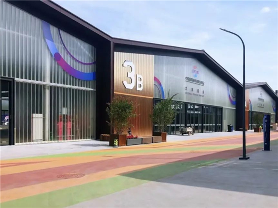 与AI电竞博弈、用VR飞跃北京……最新文创成果亮相服贸会