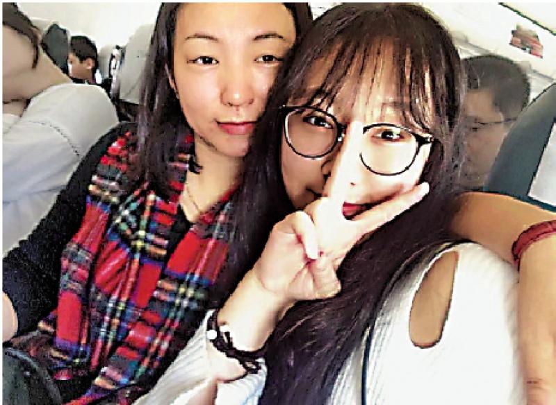 早已习惯/从小与父母分开