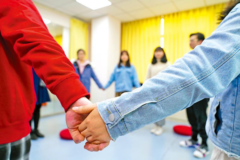 ﻿防止自杀/主动关心预防自杀悲剧