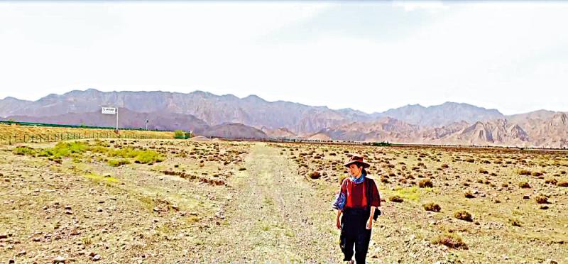 小资料/穿梭南北踏上“无穷之路”