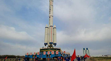 神舟十三号船箭组合体转运至发射区 近期择机发射