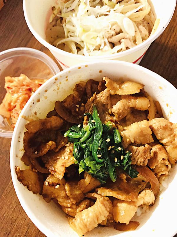 ﻿简饮择食/亲民高质烧肉丼\简嘉明