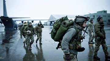 证美军驻台 台湾学者：“民选独裁”沦为美国的附庸